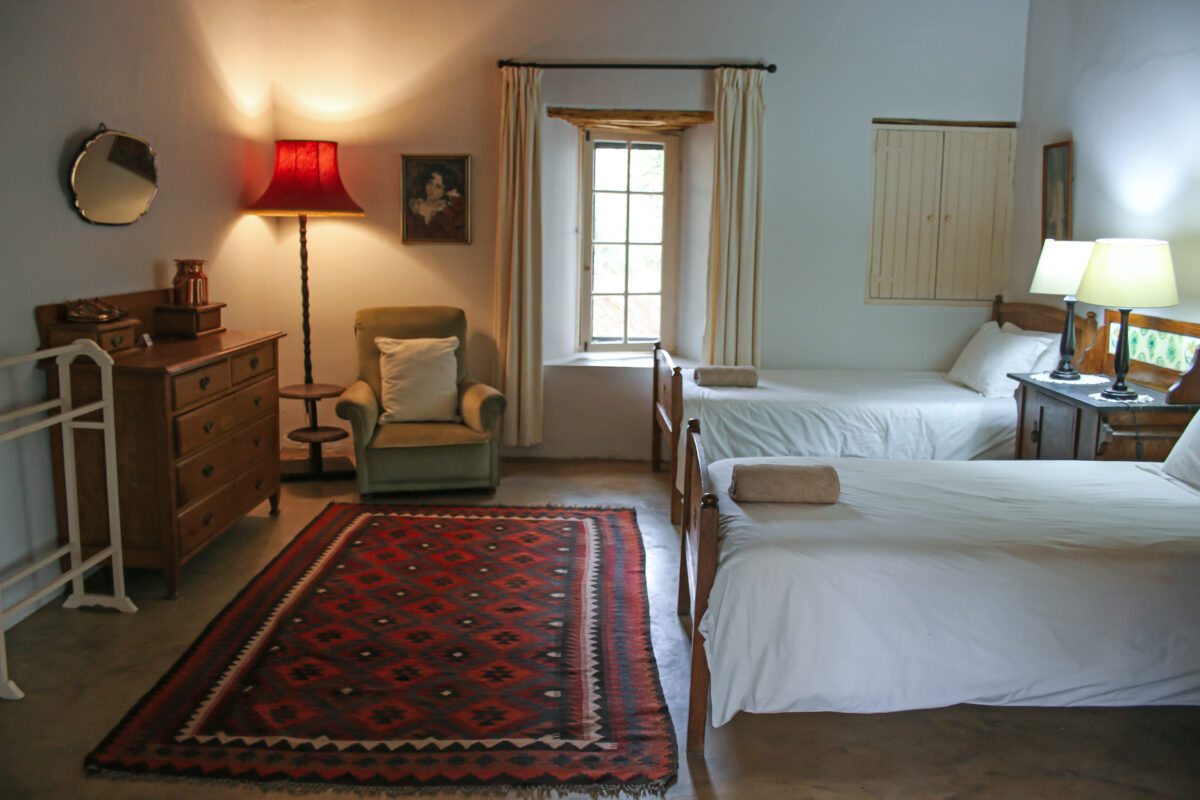 Bedroom 2 (2)